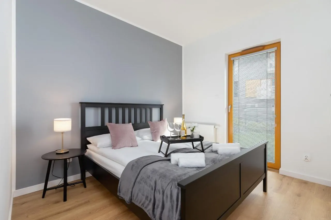 Luxurious Apartment Rakowicka Krakow By Renters Prestige 폴란드