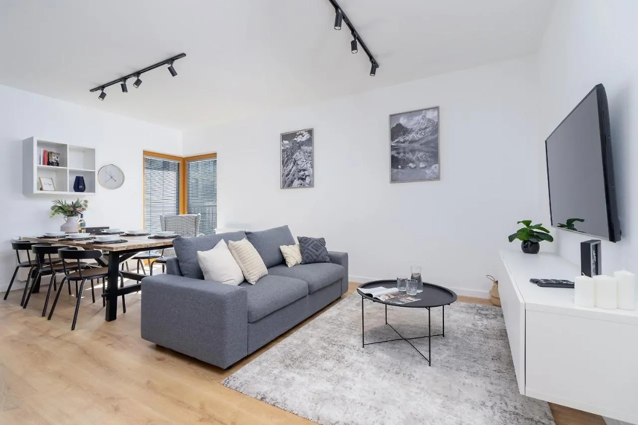 Luxurious Apartment Rakowicka Krakow By Renters Prestige