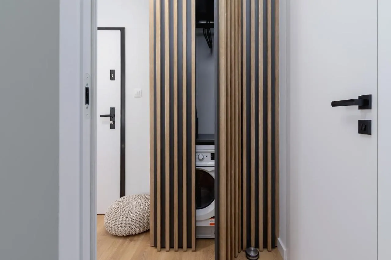 Luxurious Apartment Rakowicka Krakow By Renters Prestige Polska