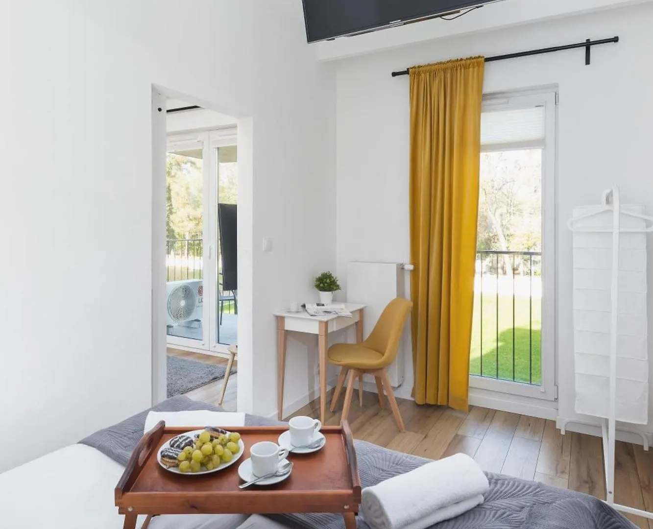 Luxurious Apartment Rakowicka Krakow By Renters Prestige Polska